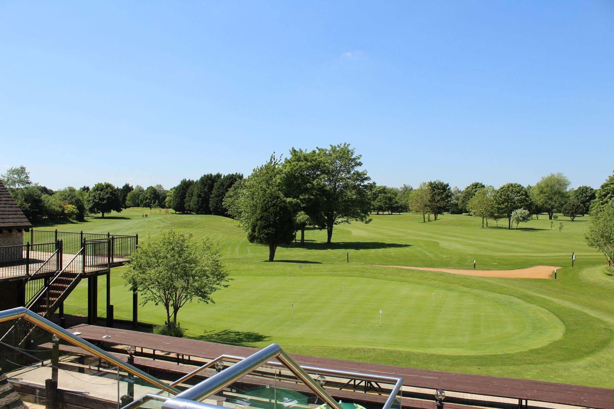 Bicester Hotel, Golf & Spa Экстерьер фото
